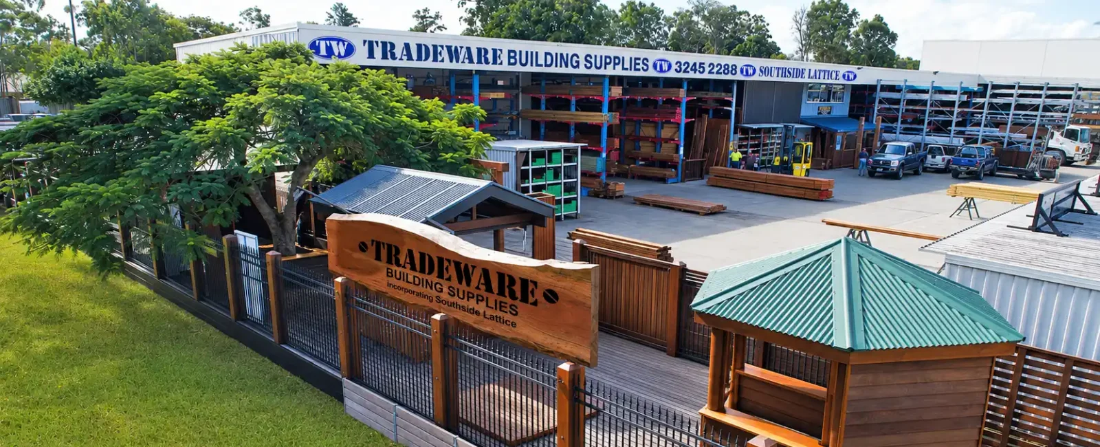 Tradeware Building Supplies in Chandler, Brisbane timber supplier of hardwood, pine, step treads, big end timber, lattice and more...